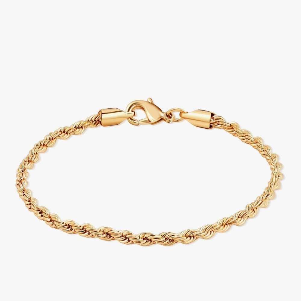 Luxurious Gold Twisted Bracelet